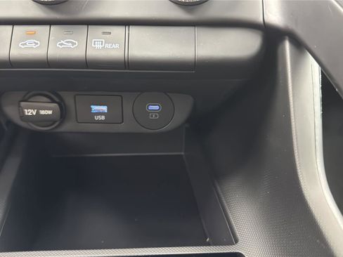 New 2026 Hyundai Elantra SE FWD image 13