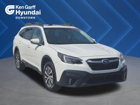 Used 2021 Subaru Outback Premium AWD/4WD image 1