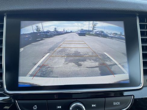 Used 2020 Buick Encore Essence AWD/4WD image 25