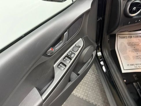 Used 2023 Hyundai Kona SE w/ Cargo Package AWD/4WD image 20