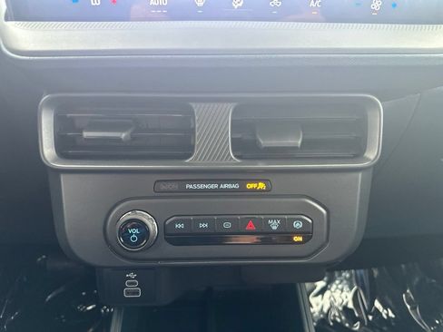 Used 2026 Ford Maverick XL w/ Equipment Group 101A AWD/4WD image 4