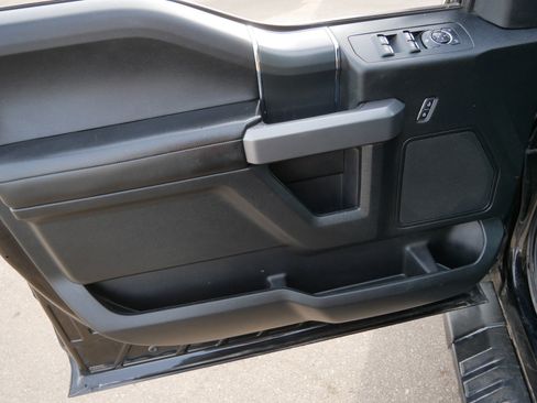 Used 2018 Ford F150 XLT w/ Equipment Group 302A Luxury image 22