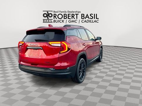 Used 2023 GMC Terrain SLE w/ Driver Convenience Package AWD/4WD image 8