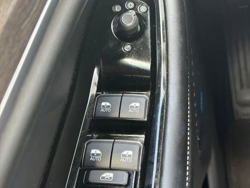 Certified 2021 Jeep Grand Cherokee L Overland w/ Luxury Tech Group IV AWD/4WD image 22