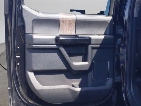 Used 2018 Ford F250 Lariat w/ Lariat Ultimate Package image 21