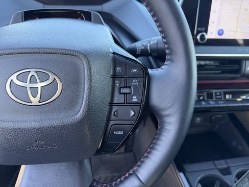 Used 2024 Toyota Prius Prime XSE image 18