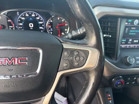 Used 2018 GMC Acadia Denali image 19