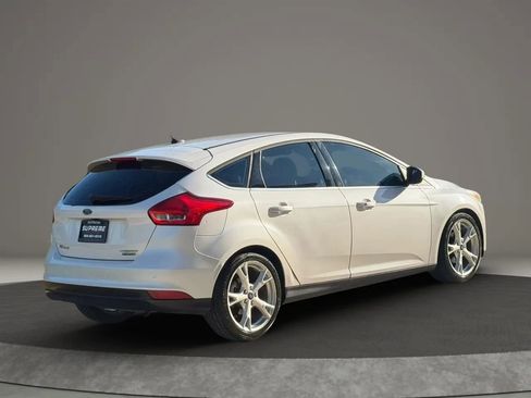 Used 2015 Ford Focus Titanium FWD image 3