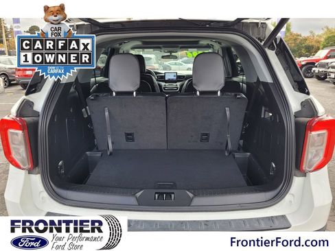 Used 2024 Ford Explorer XLT w/ Equipment Group 202A image 7