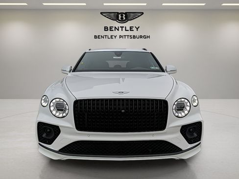 Used 2023 Bentley Bentayga Extended Wheelbase AWD/4WD image 7