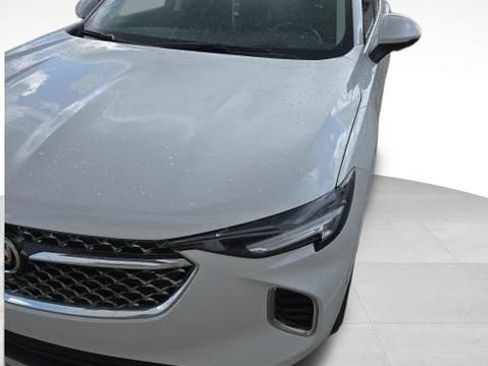 Used 2023 Buick Envision Avenir FWD image 3