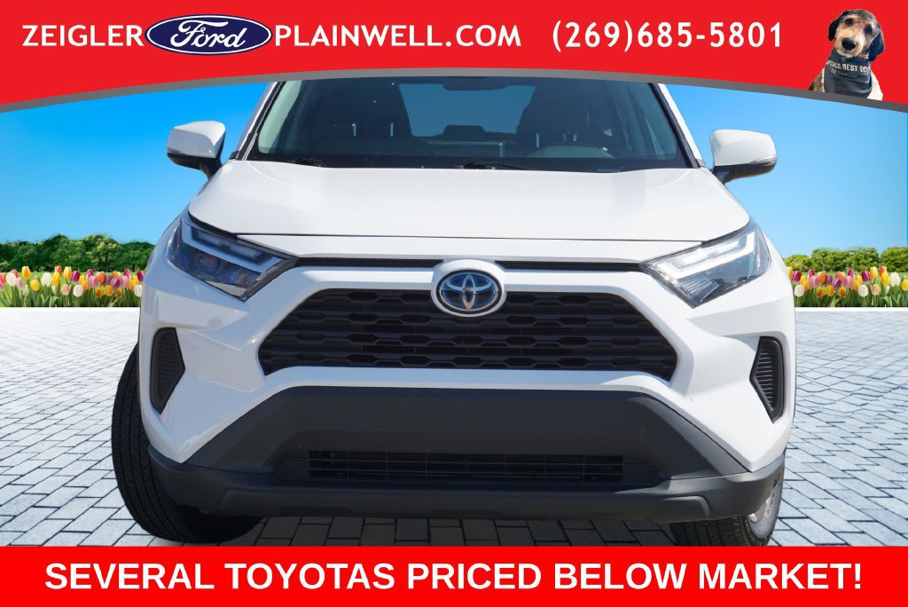 Used 2024 Toyota RAV4 XLE AWD/4WD image 8