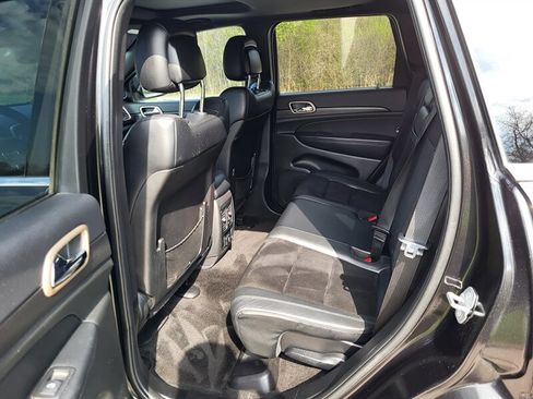 Used 2015 Jeep Grand Cherokee Altitude AWD/4WD image 13
