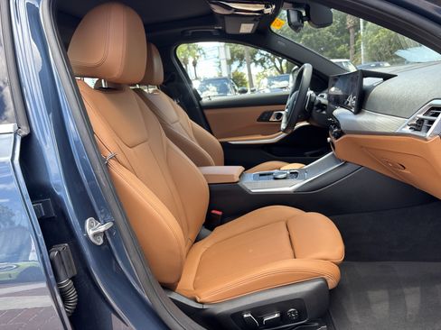 Certified 2025 BMW 330i Sedan RWD image 33