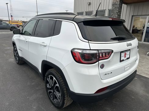 Used 2023 Jeep Compass Limited image 9