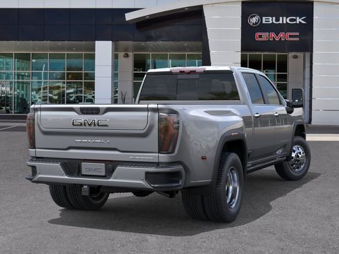 New 2026 GMC Sierra 3500 Denali Ultimate w/ LPO, Black Badging Package AWD/4WD image 4