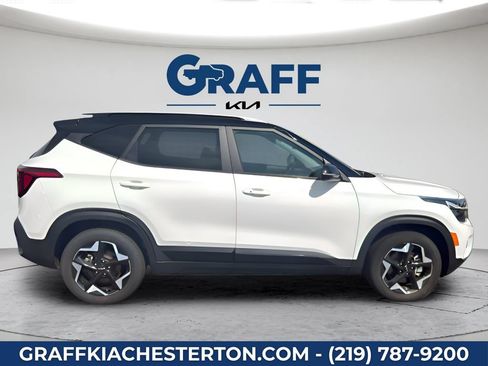 Used 2025 Kia Seltos S AWD/4WD image 12