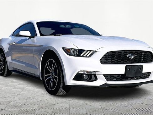 Used 2016 Ford Mustang Coupe image 12