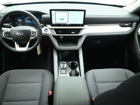 New 2026 Ford Explorer Active RWD image 21