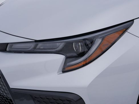 Used 2022 Toyota Corolla XSE image 16