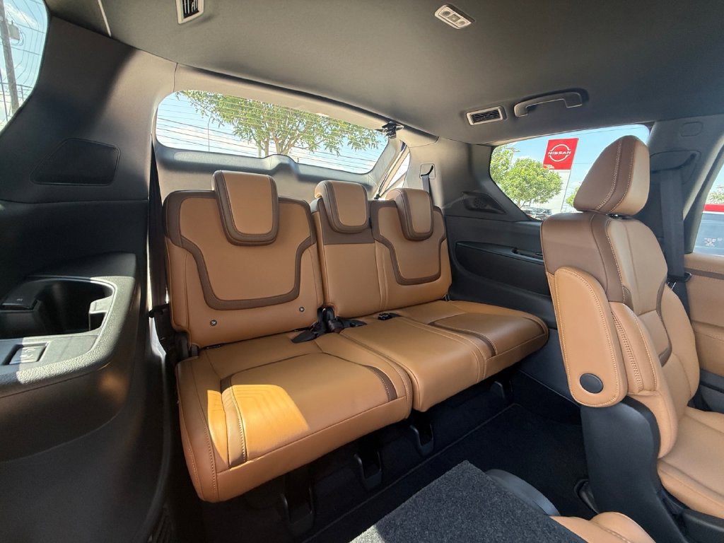 New 2026 Nissan Armada SL w/ Captain's Chari Seat Package AWD/4WD image 21