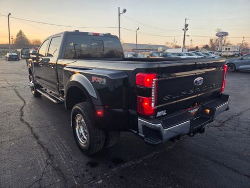 New 2026 Ford F350 XLT w/ XLT Premium Package AWD/4WD image 12