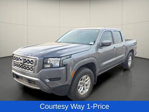 Used 2024 Nissan Frontier SV RWD image 4