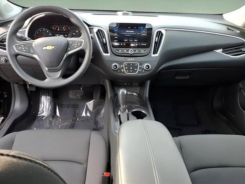 Used 2020 Chevrolet Malibu LT image 19
