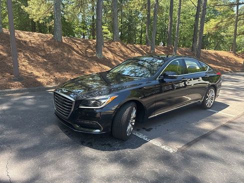 Used 2019 Genesis G80 5.0 Ultimate RWD image 3
