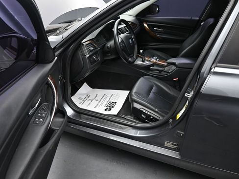 Used 2013 BMW 328i Sedan RWD image 15
