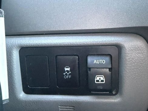 Used 2016 Toyota Sequoia Platinum AWD/4WD image 34