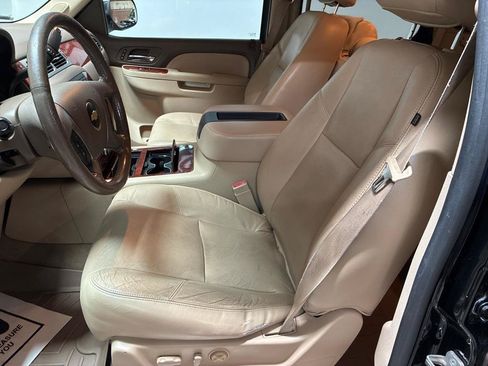 Used 2012 Chevrolet Tahoe LTZ AWD/4WD image 15