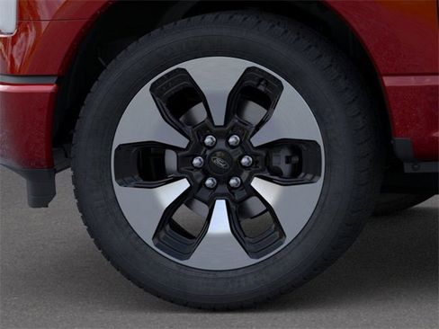 New 2025 Ford F150 Lightning Platinum image 19