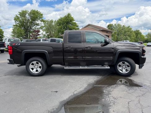 Used 2018 Chevrolet Silverado 1500 LT w/ All Star Edition AWD/4WD image 4