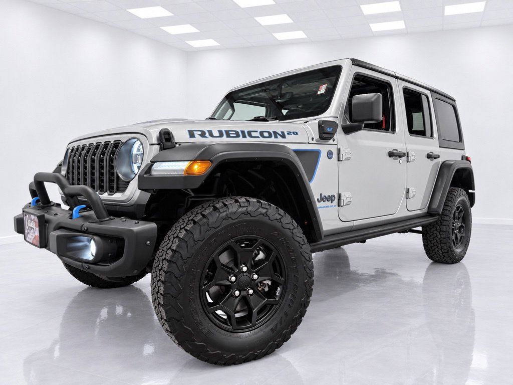 Used 2023 Jeep Wrangler Unlimited Rubicon 4xe AWD/4WD image 4