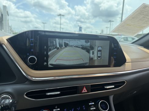 Certified 2023 Hyundai Sonata Limited FWD image 40