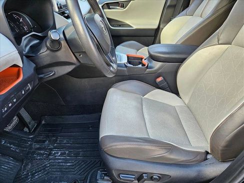 Used 2019 Toyota RAV4 Adventure image 15