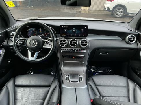 Used 2023 Mercedes-Benz GLC 300 4MATIC Coupe image 16