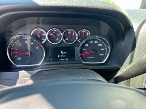 Used 2022 Chevrolet Silverado 2500 LT w/ Fleet Comfort Package AWD/4WD image 19