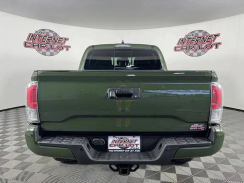 Used 2022 Toyota Tacoma TRD Off-Road w/ TRD Premium Off Road Package AWD/4WD image 6