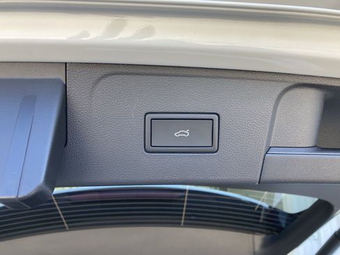 New 2026 Volkswagen Atlas Peak Edition image 34