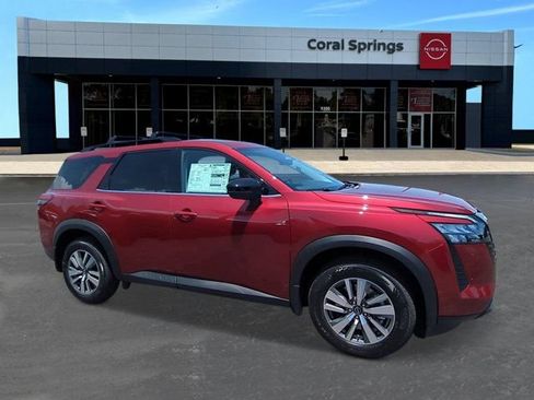 New 2026 Nissan Pathfinder SL FWD image 7