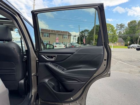 Used 2019 Subaru Forester Limited w/ Popular Package #3 AWD/4WD image 25