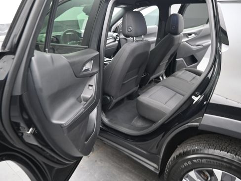Used 2025 Chevrolet Equinox LT FWD image 15