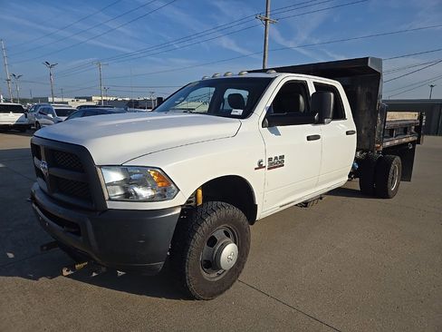 Used 2014 RAM 3500 Tradesman w/ Max Tow Package image 3