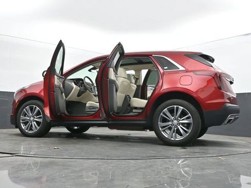 Used 2025 Cadillac XT5 Premium Luxury AWD/4WD image 74