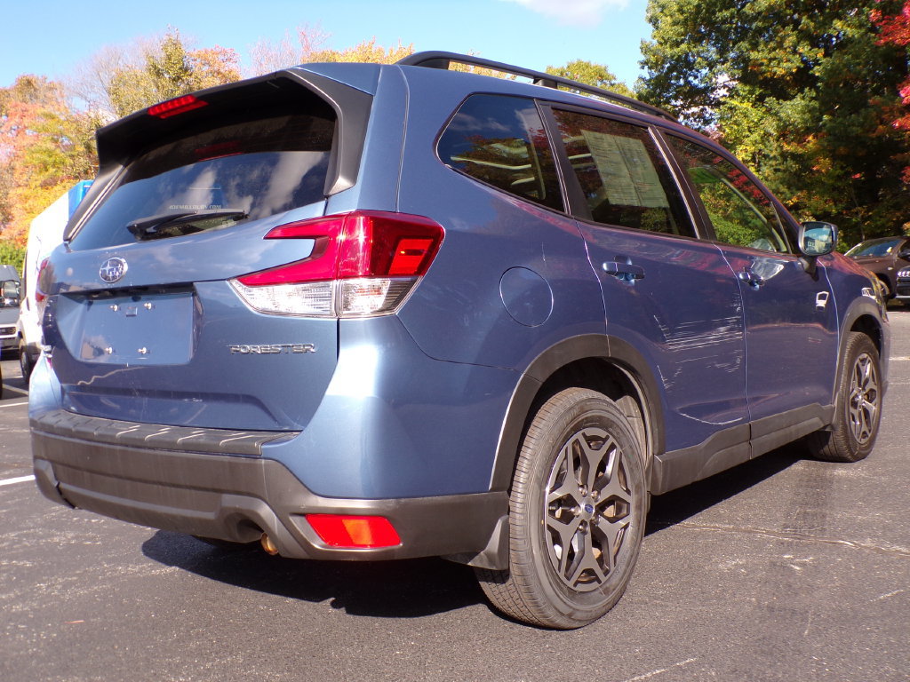 Used 2019 Subaru Forester Premium AWD/4WD image 10