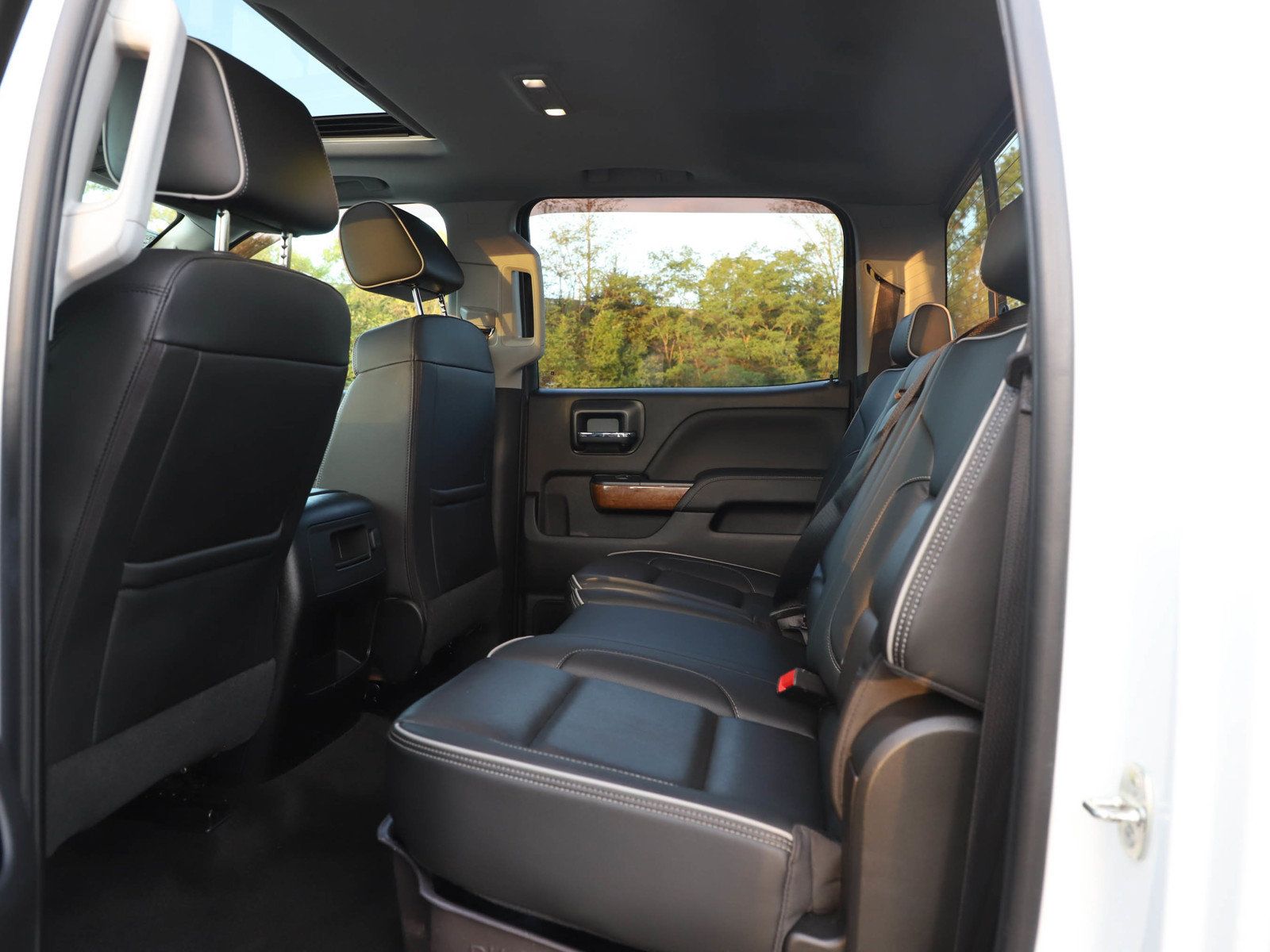 Used 2018 Chevrolet Silverado 3500 High Country w/ Duramax Plus Package AWD/4WD image 15