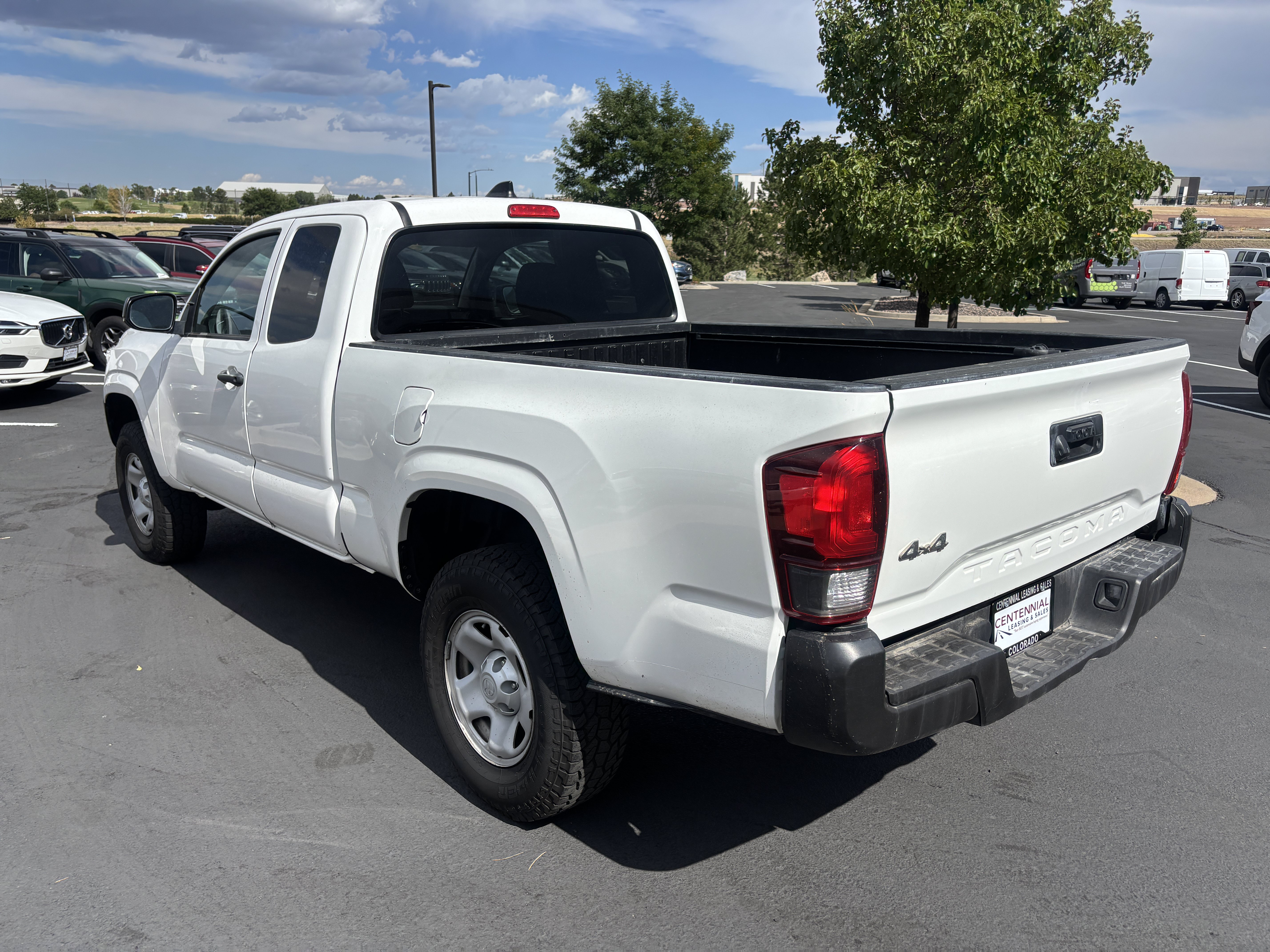 Used 2022 Toyota Tacoma SR AWD/4WD image 5