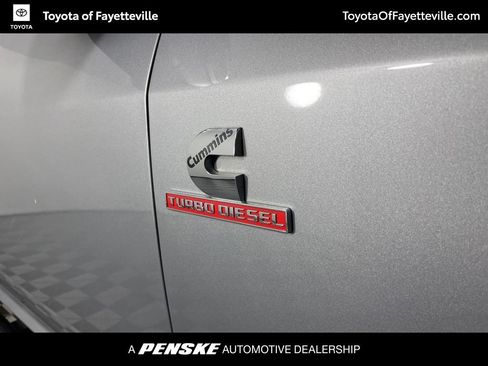 Used 2024 RAM 2500 Tradesman w/ Chrome Appearance Group AWD/4WD image 4